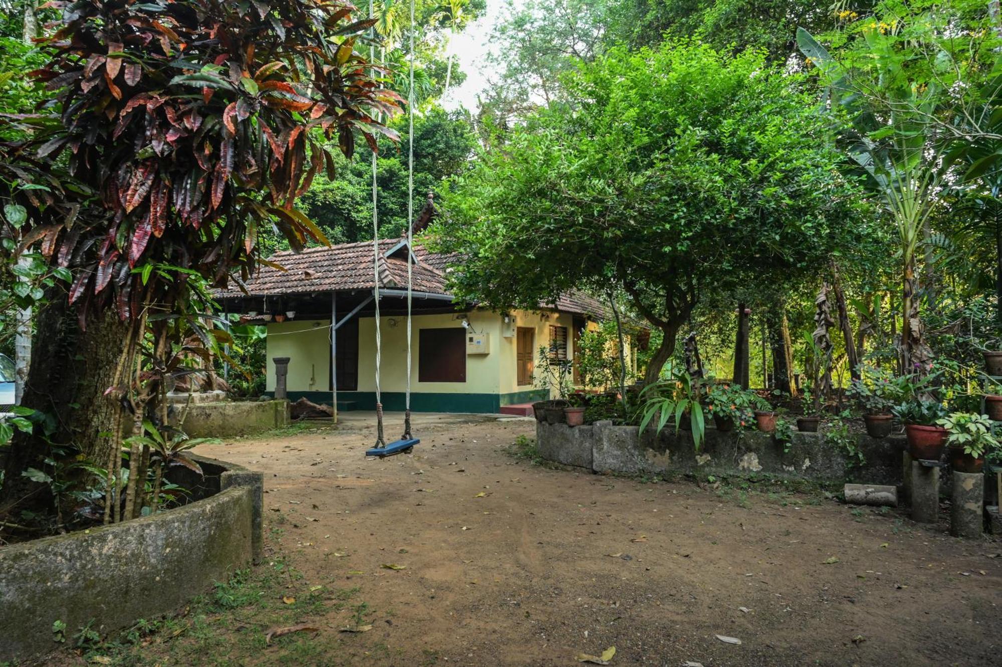 The Mana-Heritage Stay - Chengazhimattam Mana Kottayam Exterior foto
